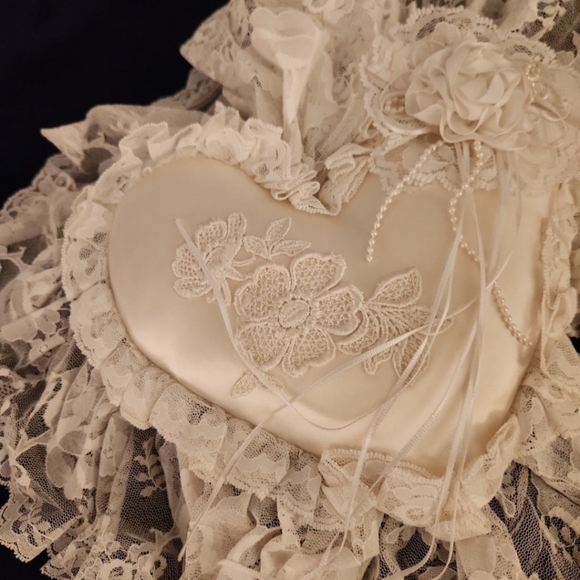 Vintage White Heart Shaped Satin and Lace Ringbearers Pillow - Picture 3 of 5